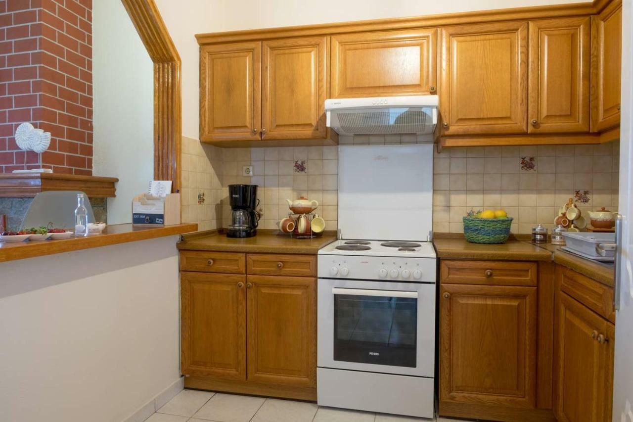 Thea Apartment อิสตรอน ภายนอก รูปภาพ